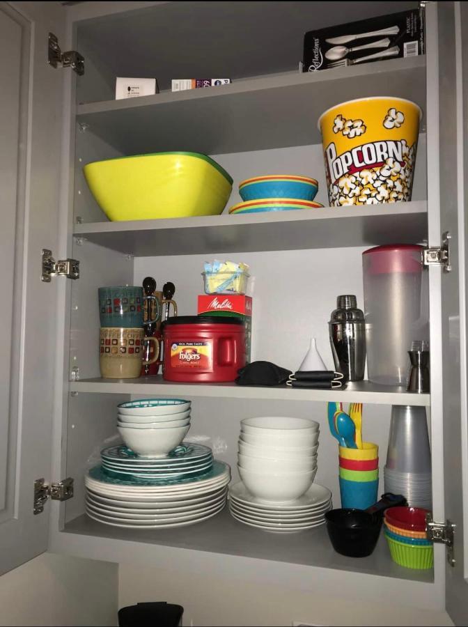 הוילה גלווסטון Hidden Hideaway! Bungalow 2 Blocks From The Beach! Sleeps 3 מראה חיצוני תמונה